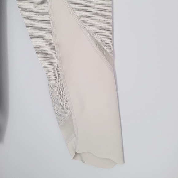 LULULEMON Wunder Under Crop II (Special Ed… - Picture 8 of 13